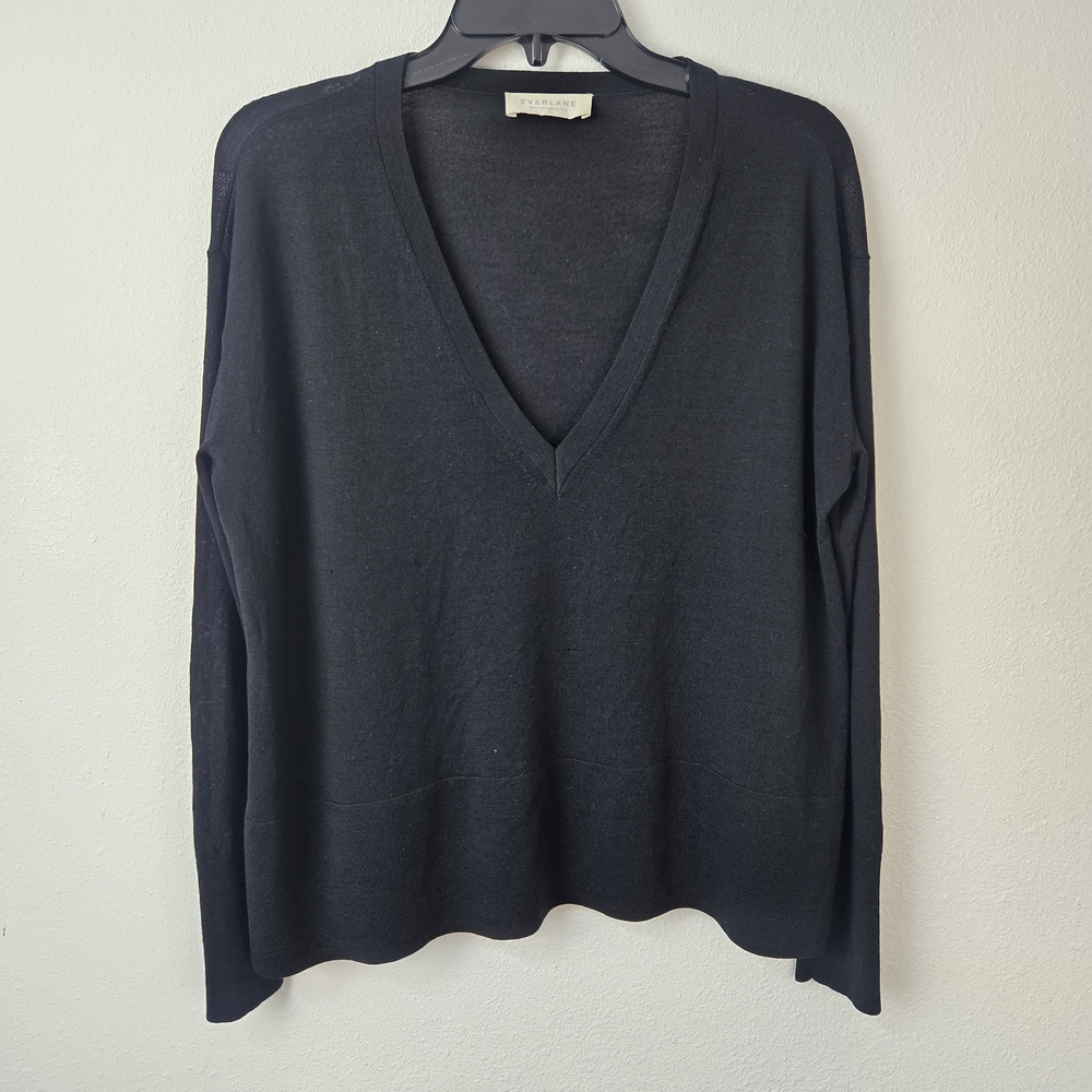Everlane Wool Blend V-neck Black Pullover Sweater Size Small Lightweight